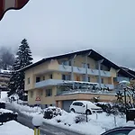 Apartment Thermenloft Bad Kleinkirchheim